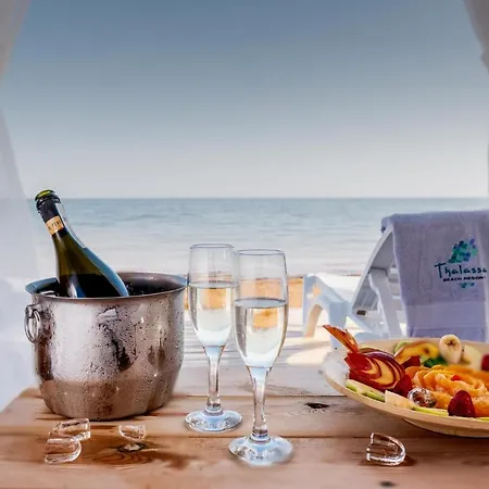 Апартаменты Mandaloun With Sea View *