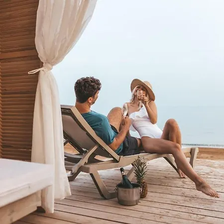 Mandaloun With Sea View Apartament Vokolidha